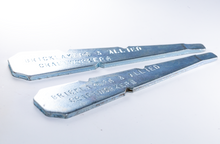 Load image into Gallery viewer, HB22A - 4 1/2" NOTCHED LINE PINS (EACH)