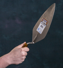 Load image into Gallery viewer, HB8T - 11" NARROW LONDON ROSE TROWEL W/ PLASTIC HANDLE