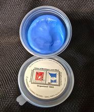 Load image into Gallery viewer, ULP1 - FUN PUTTY IN CONTAINER w/ IUBAC TABLET LOGO (1 oz)